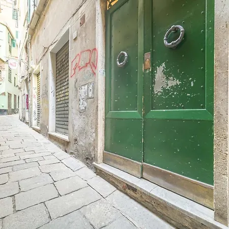 Santa Maria Delle Vigne Flat Genua