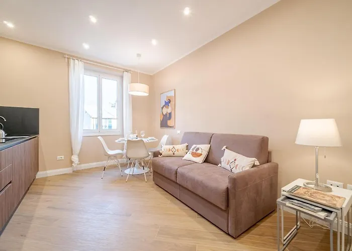 Guesthost - Santa Maria Delle Vigne Flat Apartment Genoa